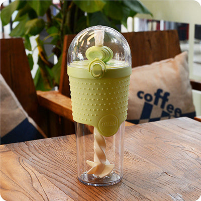 500ML Plastic Shaker Water Bottle with Straw - BPA Free, Leakproof Design, Eco-Friendly for Kids